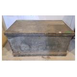 Vintage primitive tools storage box!
