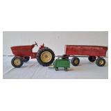 ERTL Tractor & Wagons