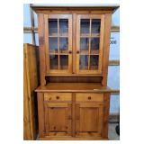 Lovely hutch. Great for storage