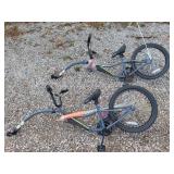 2 Kids tow behind bikes