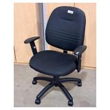 Rolling office chair