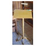 Wood Podium w/Light - 40"Hx18"W
