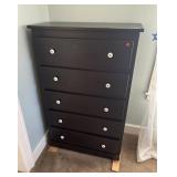 Beautiful 5 drawer wood dresser