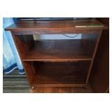 Rolling microwave stand