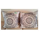 Pair of matching Kim Seybert pillows. 24' x 24'