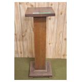 Lovely wooden pedestal plant stand