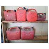 6 assorted gas cans 2, 25l. 2,10, 12 l.  4l.