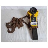 Powerfist 3/4 ton chain hoist