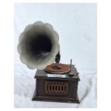 Gramo Model CP-101 old horn type gramophone
