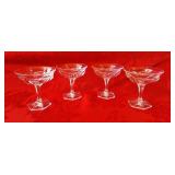 4 glass champagne/ dessert cups