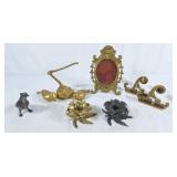 Elegant brass photo frame, bird statue, 2 hooks,