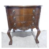 Gibbard serpentine front, 3 drawers and