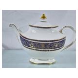 Beautiful Royal Doulton Imperial Blue Fine Bone