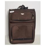 Medium suitcase by tracker