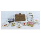 Vanity decorator lot with jewelry chest, trinket