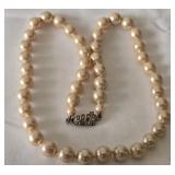 Vintage Pearl Necklace double knotted
