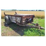 International manure spreader. No beater.