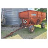 180BU Turnco Gravity wagon on horst running gear