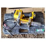 Dewalt 20V battery operated grease gun with 1