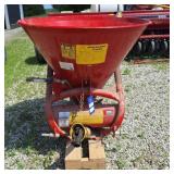 Field General Taylor Way 500 fertilizer spreader