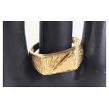14K gold statement ring. Size 10.5