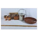 Lot of various kitchen items, bowl, copper cups,
