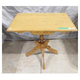 Vintage wooden accent or parlor table, Victorian
