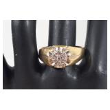 Gorgeous 14K floral diamond cluster ring.