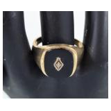 10K Luray onyx and diamond ring. Size 9.5