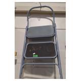 Folding 2 step stool