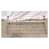 Wall mount towel rack
