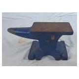 Solid Steel Anvil. 7 1/4' X 4 3/4' Base