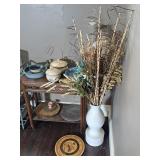 Corner Vase, Display Plates, Decorative