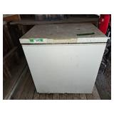 Whirl pool apartment size freezer - working