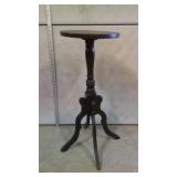 Pedestal Plant Stand