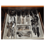 Contents of Drawer: Flatware