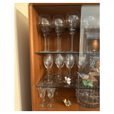 Contents on Shelves: Wine Glasses
