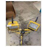 Tripod Work Light with Two Lamps