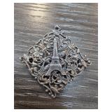 Decorative Eiffel Tower-Themed Metal Brooch with F