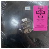 Yo Yoï¿½s 12-Inch Vinyl Single ï¿½Black Pearlï¿½ by East