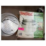 Bayou Classic 10-Quart Aluminum Deep Fryer with Pe