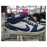 Nike Mid-Top Sneakers in White and Blue, Youth Siz