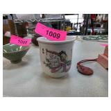 Porcelain Cup with Hand-Painted Design and Chinese