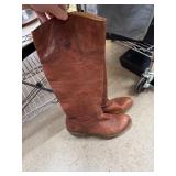 Frye Womenï¿½s Leather Riding Boots, Size 8.5B