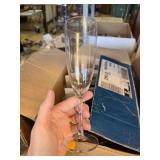 17 Clear Glass Champagne Flutes