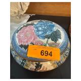 Hand-Painted Lidded Ceramic Bowl by Vasu Kumar, En