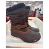 The North Face Womenï¿½s Winter Boots, Brown with Fa