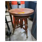 Wooden Adjustable Piano Stool with Brass Claw Feet