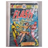 The Flash Comic Issue #237 (November 1975) by DC C