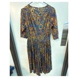 Paisley Patterned Dress With 3/4 Sleeves